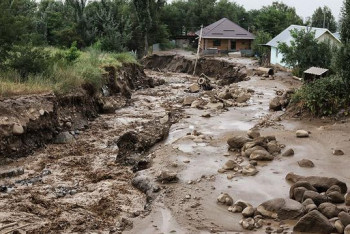 Фотография к новости: Сели и оползни в Алматы: кто защитит горожан