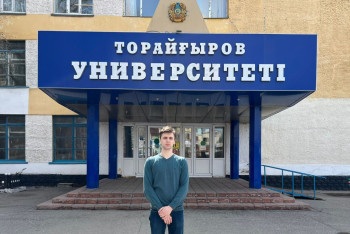 Фотография к новости: "Хочу, чтоб Казахстан процветал". Педагог-эрудит из Павлодара об образовании и "Своей игре"