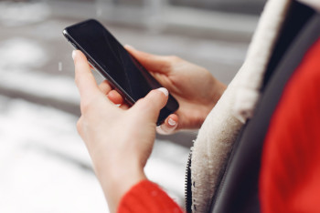 Детская sim-карта может ограничить доступ смартфона ребёнка к вредным сайтам - глава МЦРИАП