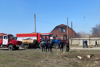 Фотография к новости: Крупный пожар уничтожает дома и хозпостройки в Костанайской области