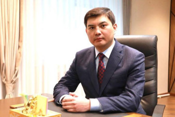 Фотография к новости: Аким Атырау назвал размер своей зарплаты