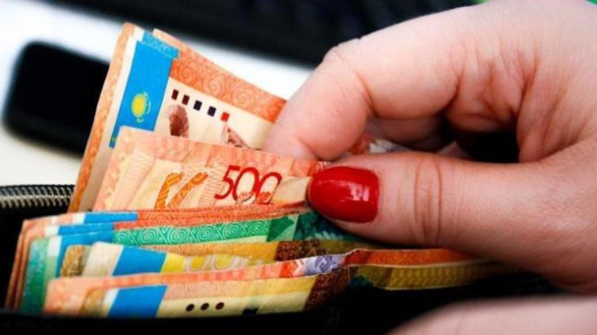 Какие выплаты доступны матерям на уход за ребенком до 1,5 лет