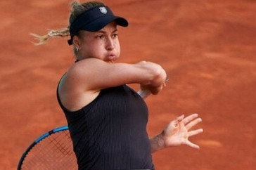 Фотография к новости: Юлия Путинцева уступила обладательнице "Большого шлема" в Мадриде