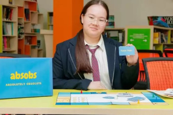 Фотография к новости: Настольную игру по мотивам романа "Путь Абая" создала школьница