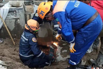 Фотография к новости: Строитель застрял в бетономешалке в Алматинской области