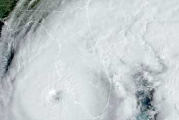 Фотография к новости: Торнадо оставил без света около четырёх тысяч человек во Флориде