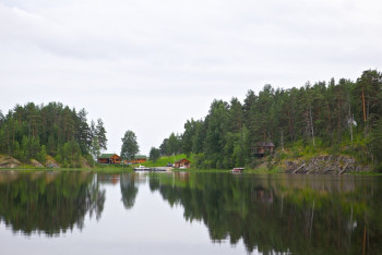 Фотография к новости: Из-за базы отдыха скандалят предприниматель и дачники в Уральске