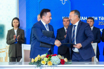 Фотография к новости: Экспортные контракты на 1,8 млрд долларов заключили бизнесмены Казахстана и Таджикистана