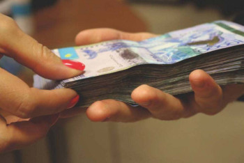 Фотография к новости: Мошенница "продала" вакансию учителя в Таразе за 700 тысяч тенге