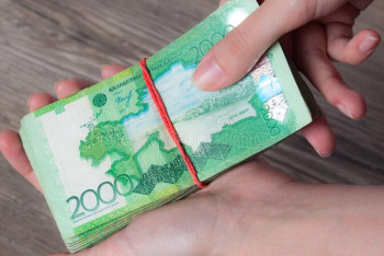 Фотография к новости: Школьного главбуха из Шымкента подозревают в хищении 67 млн тенге