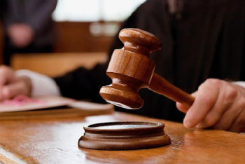 Фотография к новости: Казахстанца осудили на 13 лет за поджог военкомата в Омске