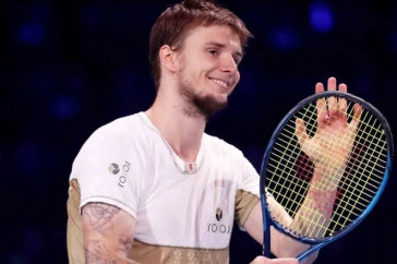 Фотография к новости: Александр Бублик вышел в четвертьфинал турнира во Франции