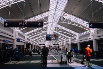 Никакого "мощного китайского нашествия" не будет - Айдос Сарым о безвизе с Китаем