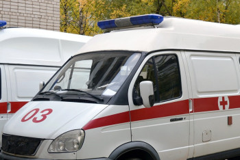 Фотография к новости: Житель Сатпаева избил медиков, прибывших на вызов к его матери