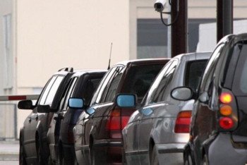 Фотография к новости: В КНБ объяснили скопление транспорта на границе РК с Узбекистаном и Кыргызстаном