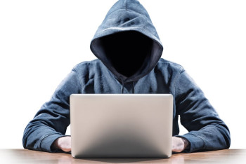 Фотография к новости: Мошенники нашли новый способ получать копии документов казахстанцев