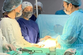 Фотография к новости: Как при естественных родах:  "натуральное" кесарево сечение впервые сделали в Казахстане