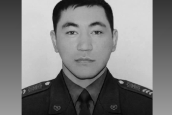 Фотография к новости: Пожарный погиб во время тушения огня на Медеу в Алматы