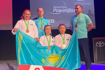 Фотография к новости: Казахстанцы завоевали 32 медали на Кубке мира по пара пауэрлифтингу