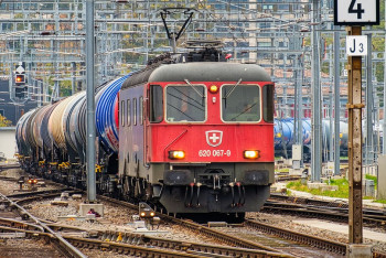 Фотография к новости: Карагандинского подростка ударило током на крыше вагона