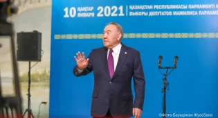 Штат канцелярии Назарбаева сократили, финансирование урезали – Маулен Ашимбаев