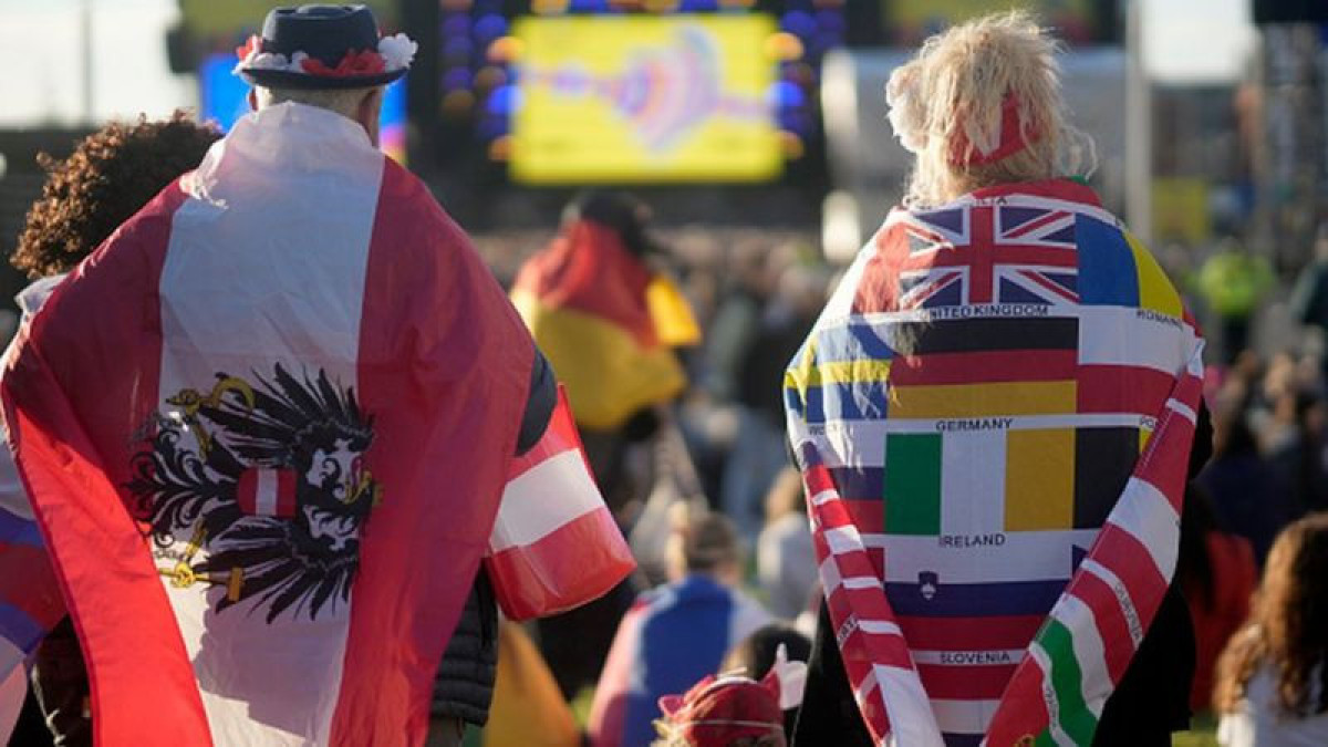 CHRISTOPHER FURLONG/BCC