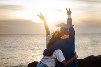 Фотография к новости: Школьников Шымкента напугали новостью об отмене выпускного