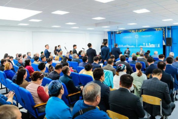 Фотография к новости: Аким Астаны побеседовал с жителями трёх жилых массивов