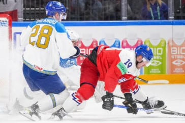 Фотография к новости: Разгромом закончился второй матч Казахстана на ЧМ-2023 по хоккею