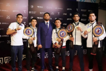 Фотография к новости: Головкин поздравил казахстанских боксёров с победой на XXII чемпионате мира