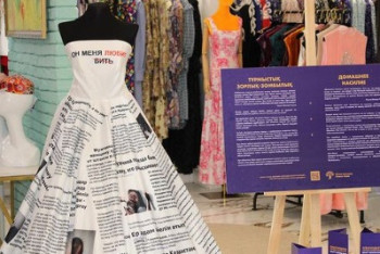 Фотография к новости: "Он меня любит бить": астанчанкам предложили необычные свадебные платья