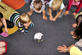 Фотография к новости: Стартовал приём заявок в детсады Алматы