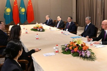 Фотография к новости: Токаев встретился с главой одного из крупнейших медийных и инвестиционных конгломератов в Китае