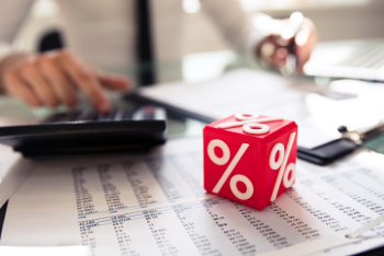 Фотография к новости: Казахстанцы стали чаще брать кредиты и должны банкам уже почти 8 трлн тенге