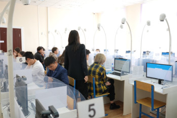 Фотография к новости: 75 процентов абитуриентов в 2023 году будут сдавать ЕНТ на казахском языке