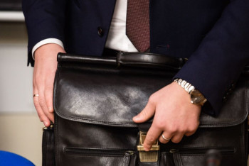 Фотография к новости: В Казахстане проверят директоров школ и детсадов, занимающих должности более семи лет