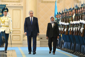 Фотография к новости: В Акорде прошла встреча Токаева и президента Сингапура