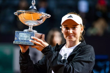 Фотография к новости: По уровню и игре не уступает - эксперт о шансах Елены Рыбакиной на "Ролан Гаррос"