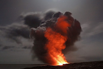 Фотография к новости: В Мексике проснулся вулкан Попокатепетль