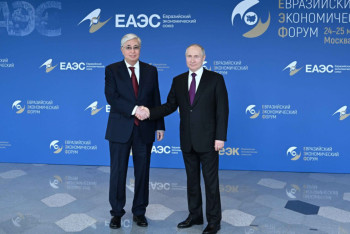 Фотография к новости: Токаев встретился с Путиным в Зарядье