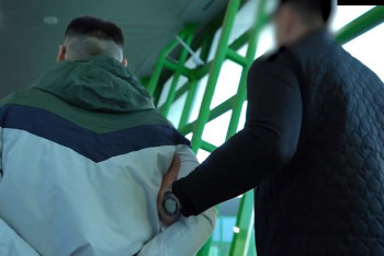 Фотография к новости: Подозреваемого в убийстве казахстанца экстрадировали из Германии