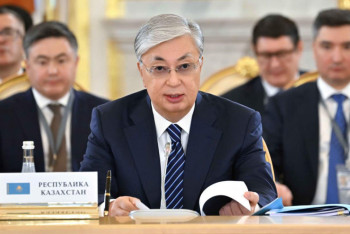 Фотография к новости: Казахстан не намерен вступать в какие-либо союзные государства - Акорда