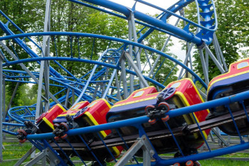 Фотография к новости: Как уберечься от трагедии на уличных аттракционах