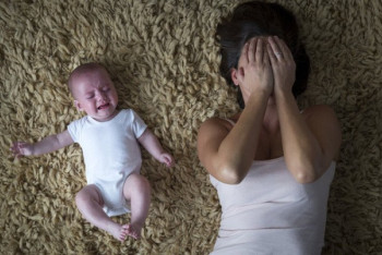 Фотография к новости: "Она как будто в другом мире":  в чем причины послеродового психоза