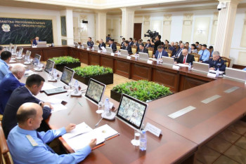 Фотография к новости: В Казахстане снизилось число убийств, грабежей и разбойных нападений