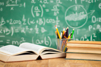 Фотография к новости: "Родителей будут штрафовать за плохие оценки детей": чиновники опровергли фейк