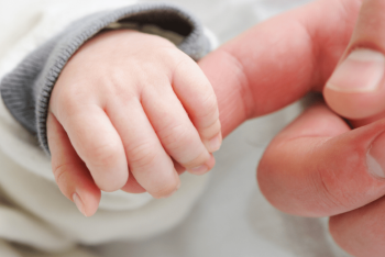 Ребёнок проглотил золотой браслет и серёжки в Кызылорде