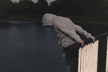 Фотография к новости: "Казалось, что не было другого выбора": истории казахстанцев переживших суицид