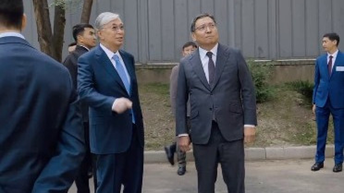 Токаев показал квартиру в Алматы, в которой жил