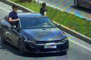 Фотография к новости: План "Перехват": водителей двух иномарок оштрафовали в Алматы